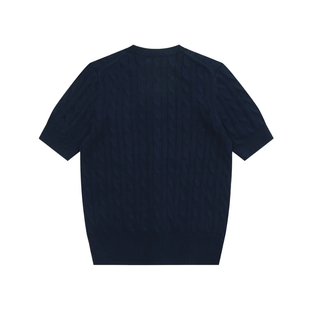 🅿️176 "Top quality" Style number: DS021# (not off the shelves all year round) [Ralph Lauren round neck cardigan solid color pony embroidered logo knitted short sleeves] ✅Ralph Lauren classic basic versatile all-season cardigan knitted short sleeves ✅Main supplier platform live broadcast Wholesale entities Replenish when out of stock Not off the shelves ✅ZP quality 1:1 version Scan the code to enter the GF website Counter quality ✅Details and quality are the only one in Guangzhou. Imported quality cotton yarn, focusing on high-end, cost-effective. Needless to say good quality. ✅The version is restored to the original order. The maximum size can be worn up to 160 pounds. Loose, comfortable and stress-free.